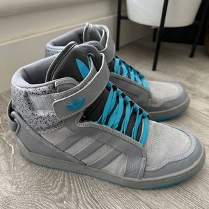 ADIDAS SNEAKERS